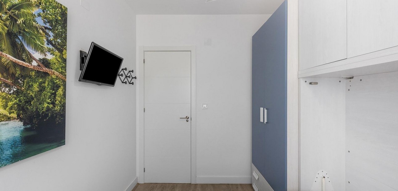 Venta - Apartamento / piso -
Torrevieja - La Mata