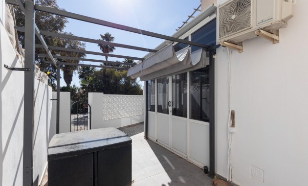 Venta - Bungalow -
Torrevieja - Torretas