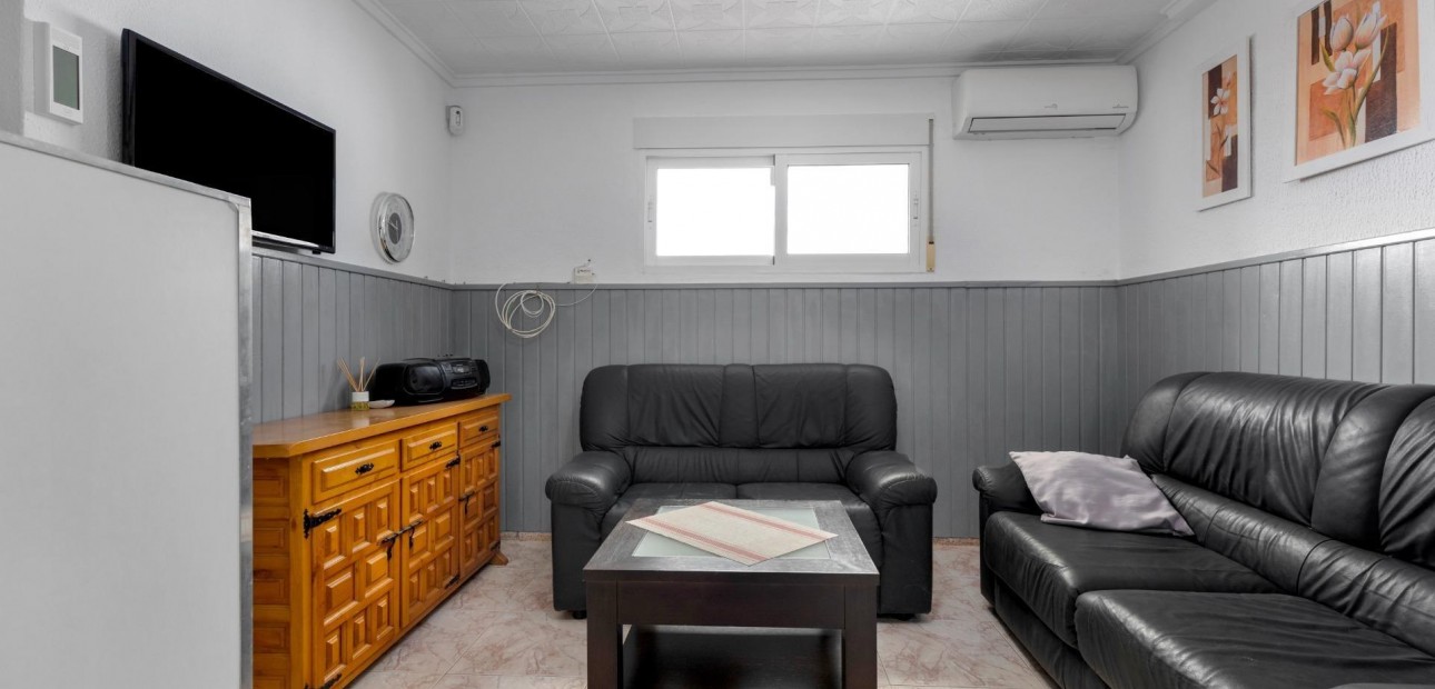 Venta - Bungalow -
Torrevieja - Torretas