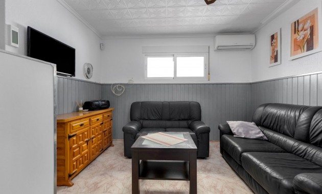 Venta - Bungalow -
Torrevieja - Torretas