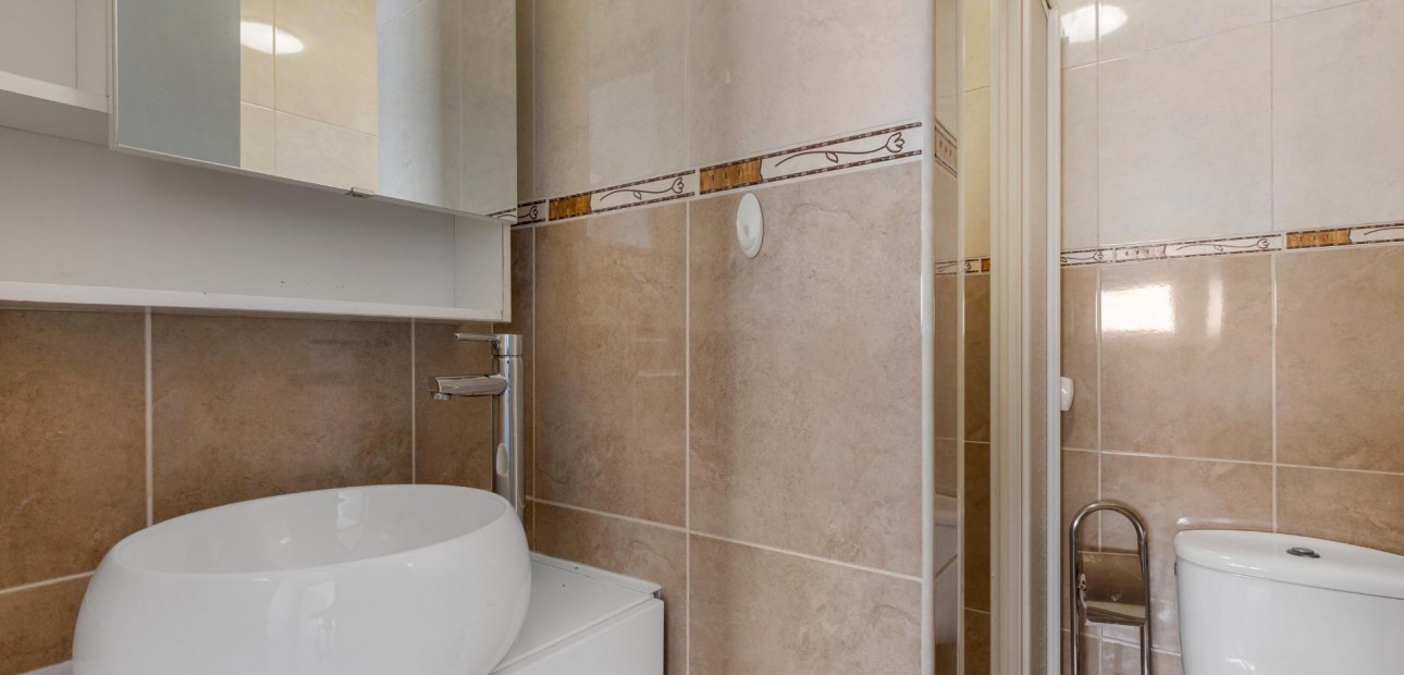 Venta - Bungalow -
Torrevieja - Torretas
