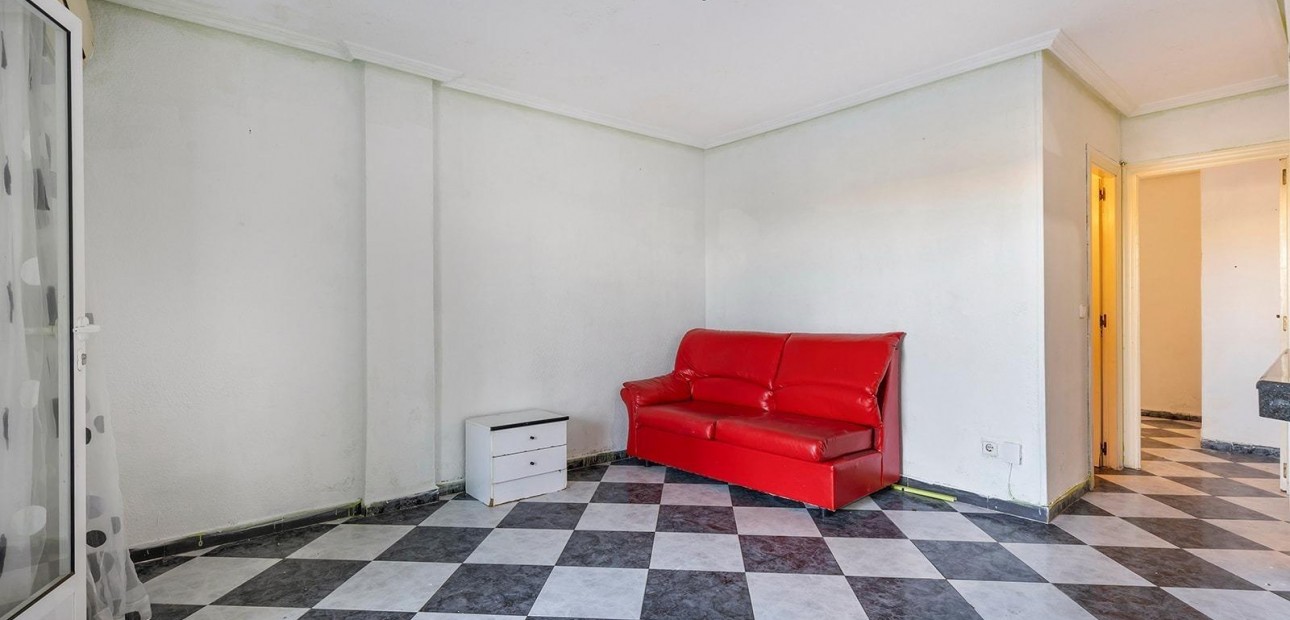 Herverkoop - Appartement / flat -
Torrevieja - La Mata pueblo