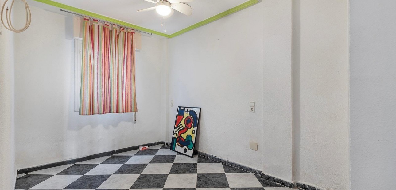 Herverkoop - Appartement / flat -
Torrevieja - La Mata pueblo