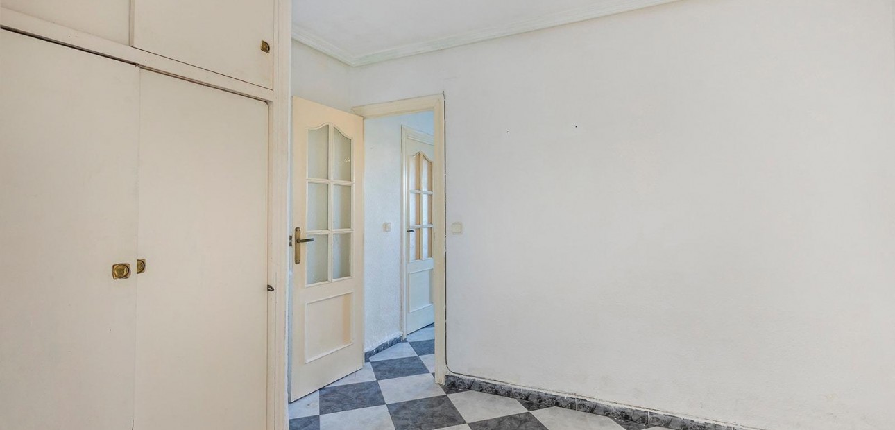 Herverkoop - Appartement / flat -
Torrevieja - La Mata pueblo