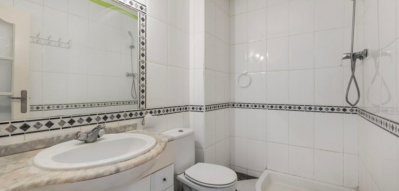 Herverkoop - Appartement / flat -
Torrevieja - La Mata pueblo