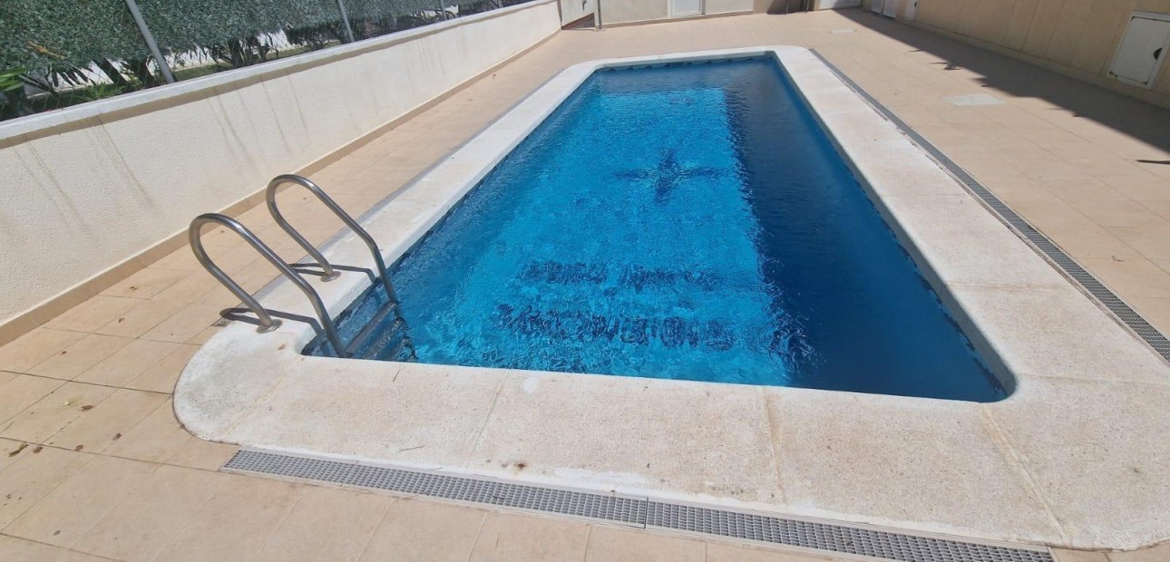 Herverkoop - Triplex -
Orihuela Costa - Los Dolses
