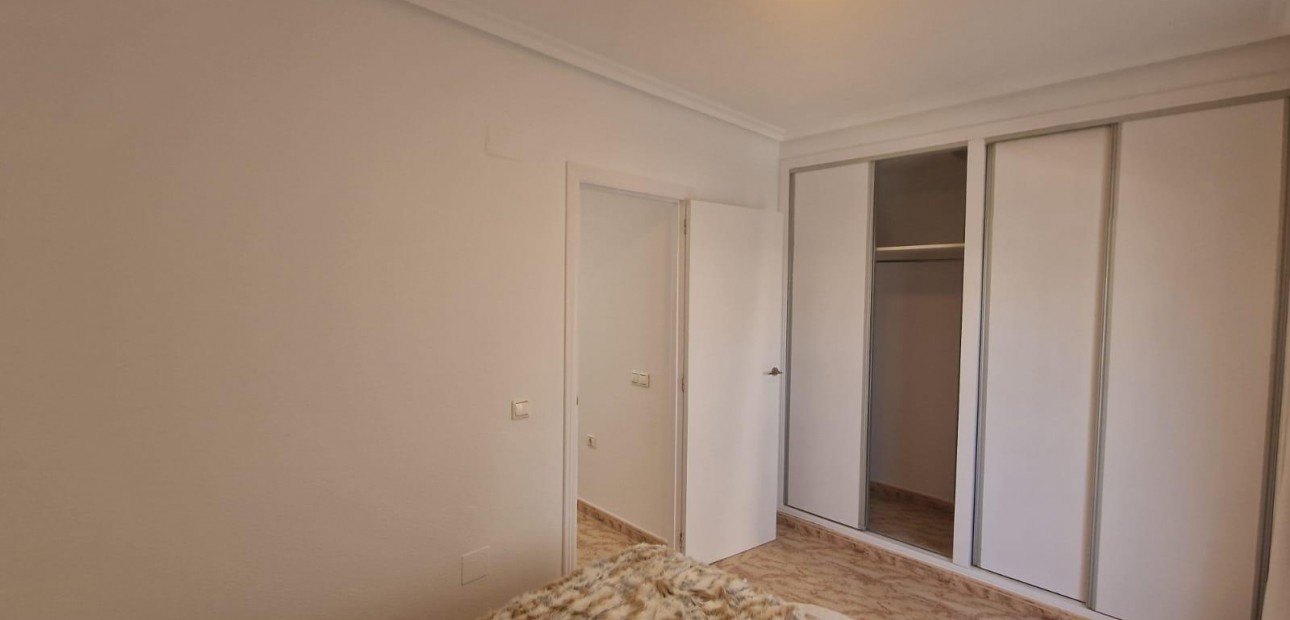 Herverkoop - Triplex -
Orihuela Costa - Los Dolses