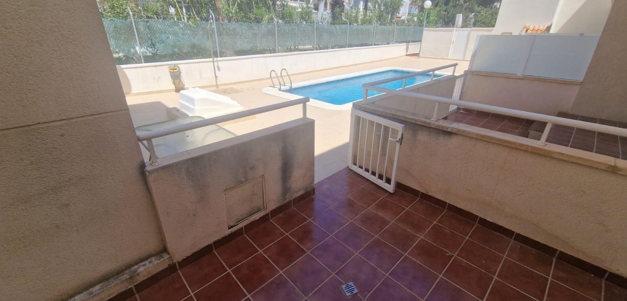 Herverkoop - Triplex -
Orihuela Costa - Los Dolses