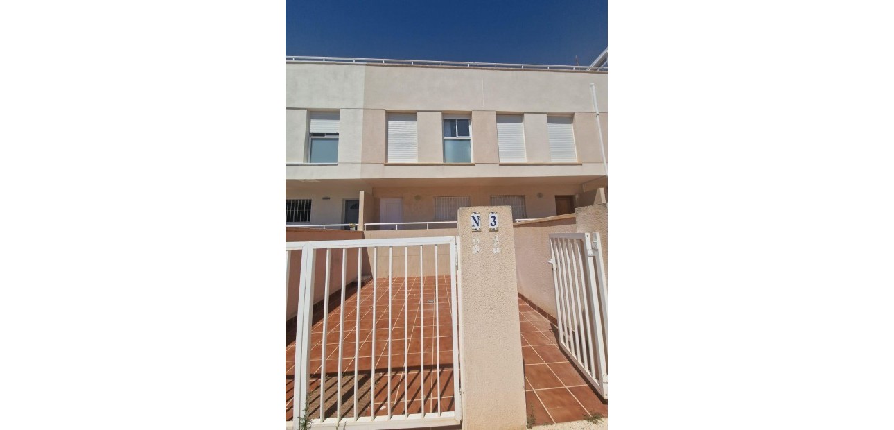 Herverkoop - Triplex -
Orihuela Costa - Los Dolses
