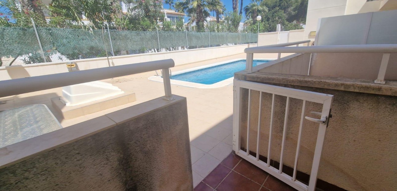 Herverkoop - Triplex -
Orihuela Costa - Los Dolses
