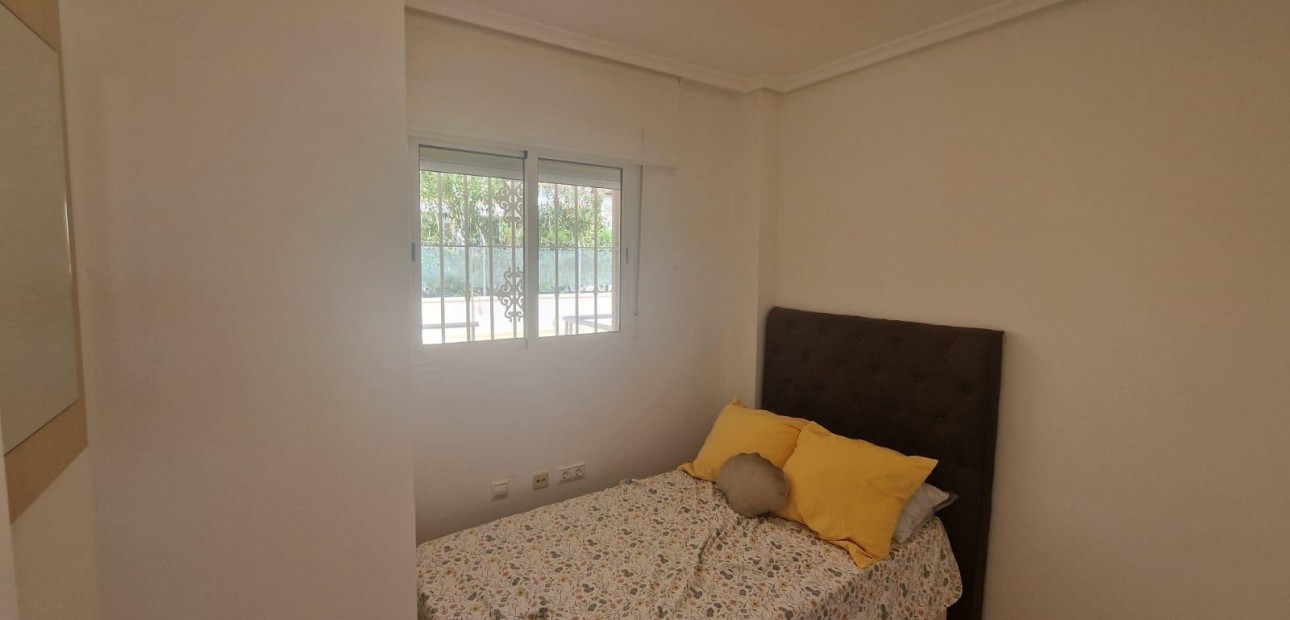 Herverkoop - Triplex -
Orihuela Costa - Los Dolses
