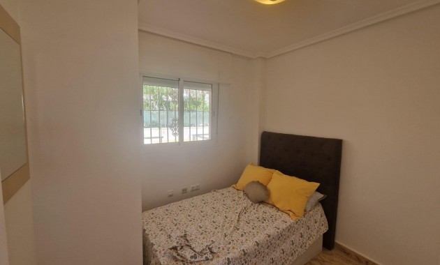 Herverkoop - Triplex -
Orihuela Costa - Los Dolses