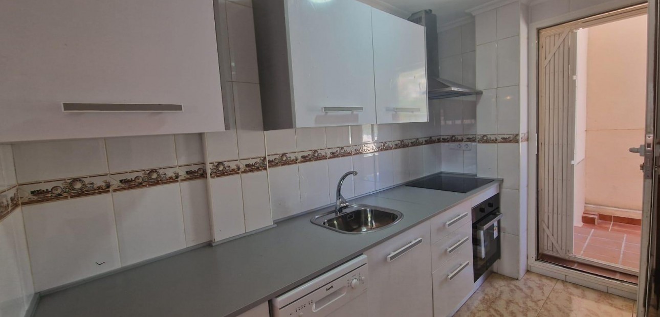 Herverkoop - Triplex -
Orihuela Costa - Los Dolses
