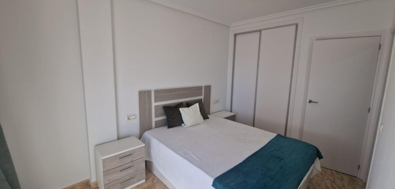 Herverkoop - Triplex -
Orihuela Costa - Los Dolses