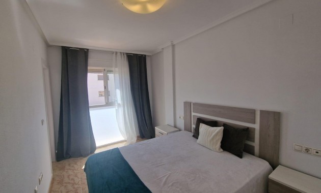 Herverkoop - Triplex -
Orihuela Costa - Los Dolses