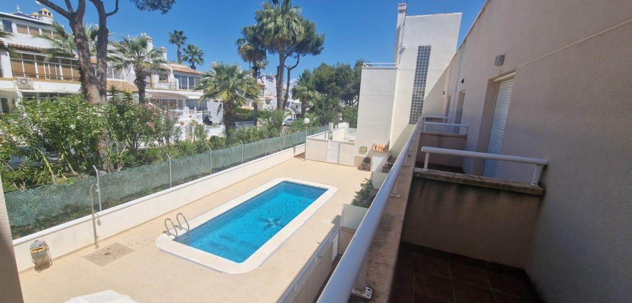 Herverkoop - Triplex -
Orihuela Costa - Los Dolses