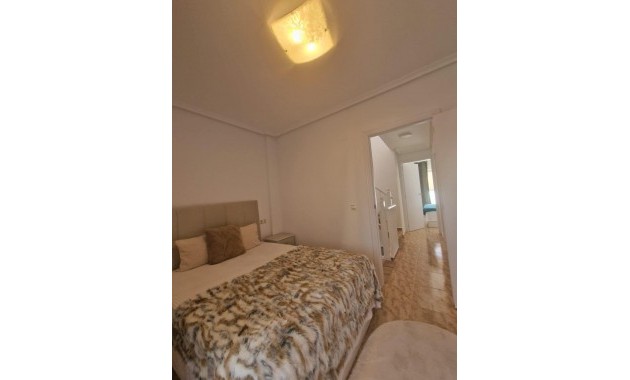 Herverkoop - Triplex -
Orihuela Costa - Los Dolses