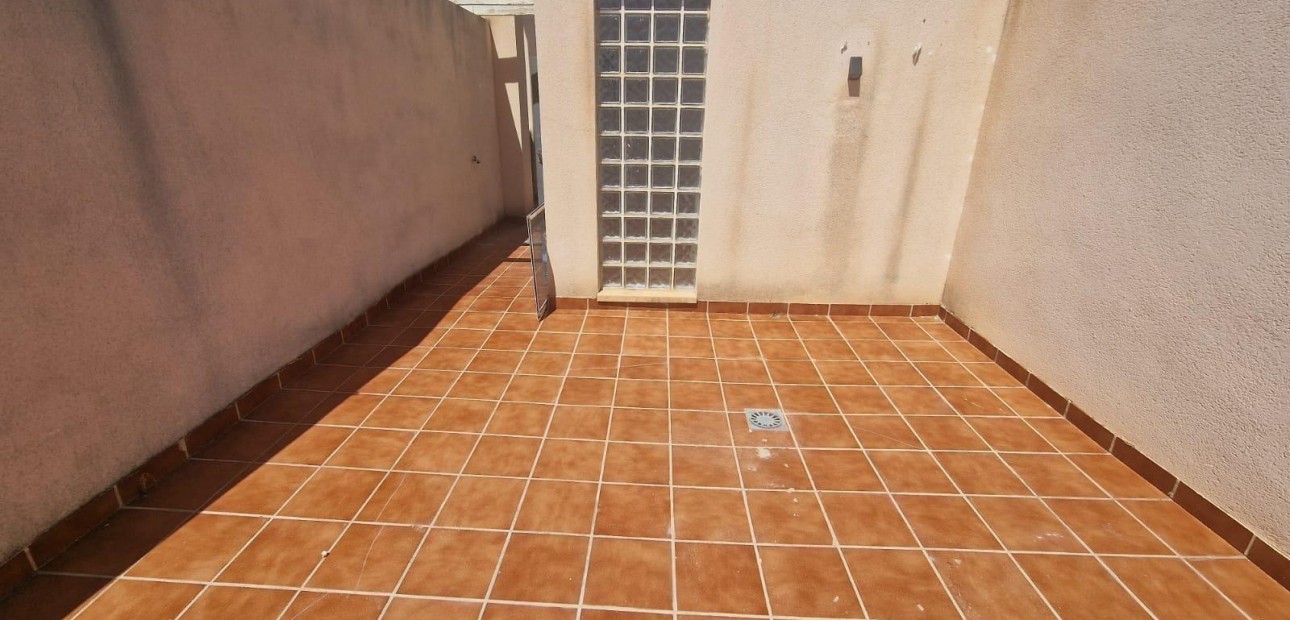 Herverkoop - Triplex -
Orihuela Costa - Los Dolses