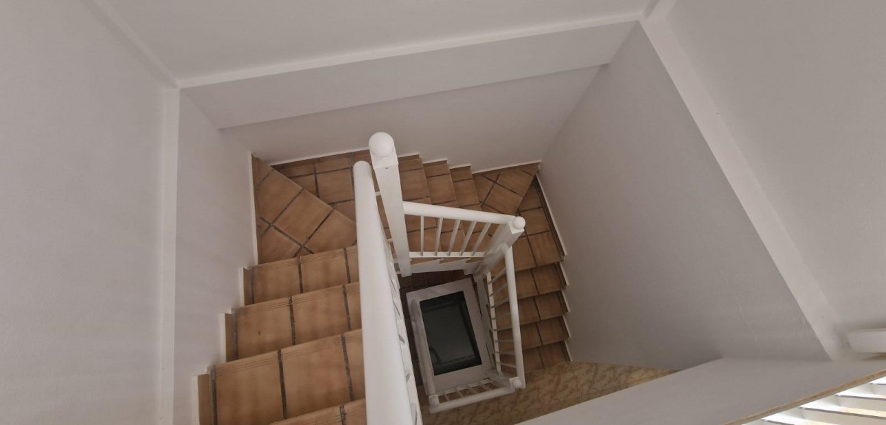 Herverkoop - Triplex -
Orihuela Costa - Los Dolses