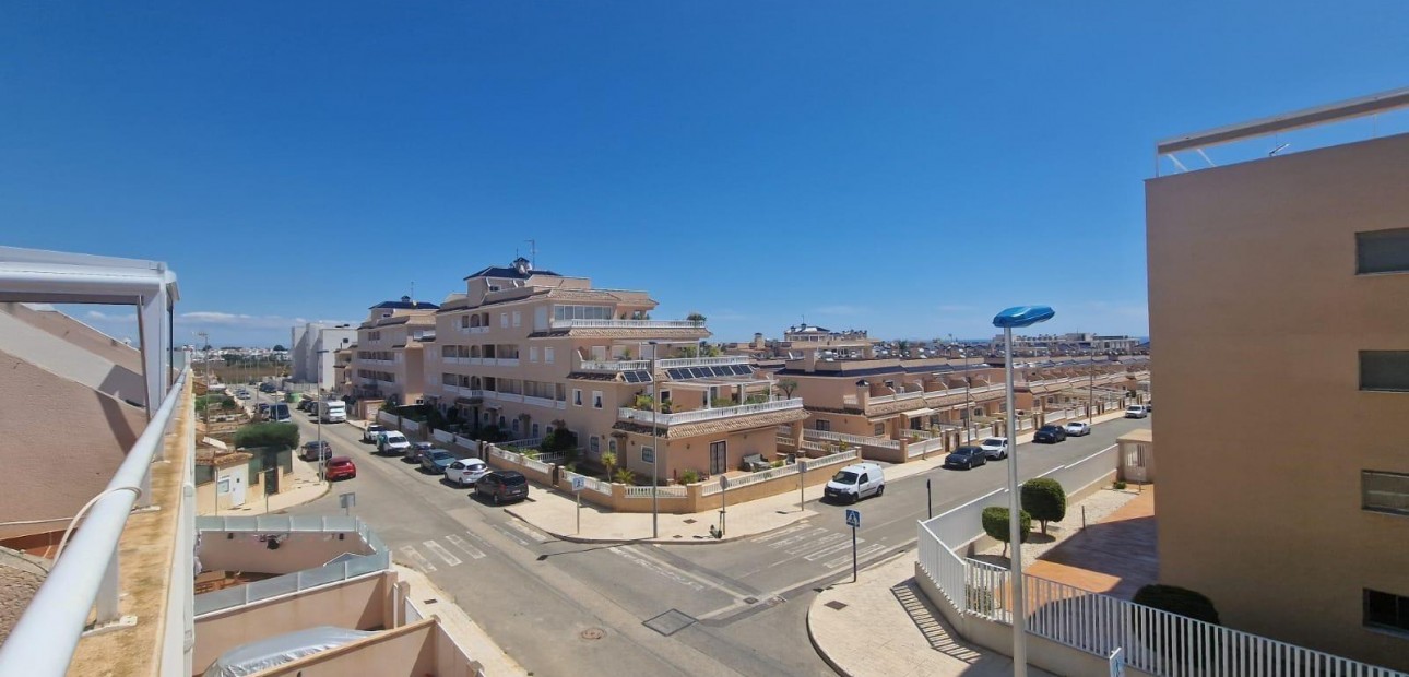 Herverkoop - Triplex -
Orihuela Costa - Los Dolses
