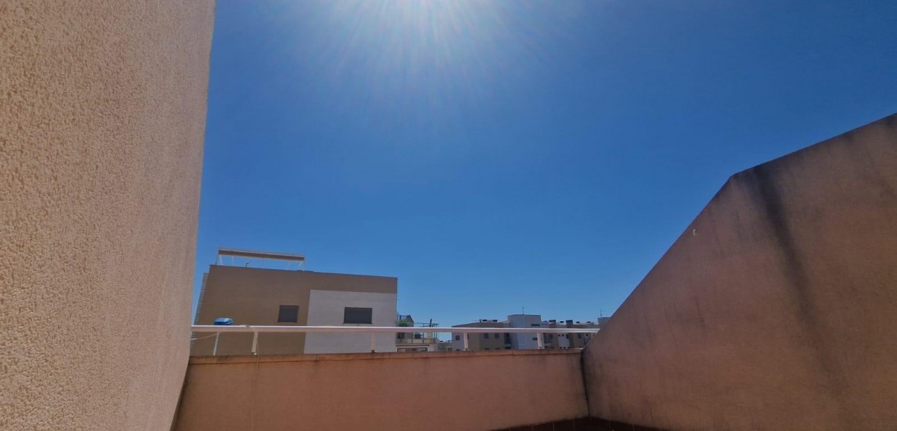 Herverkoop - Triplex -
Orihuela Costa - Los Dolses
