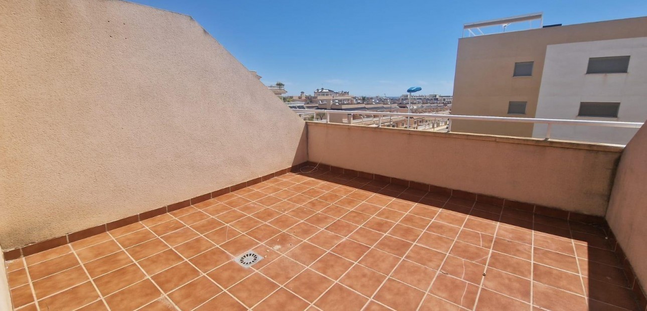 Herverkoop - Triplex -
Orihuela Costa - Los Dolses