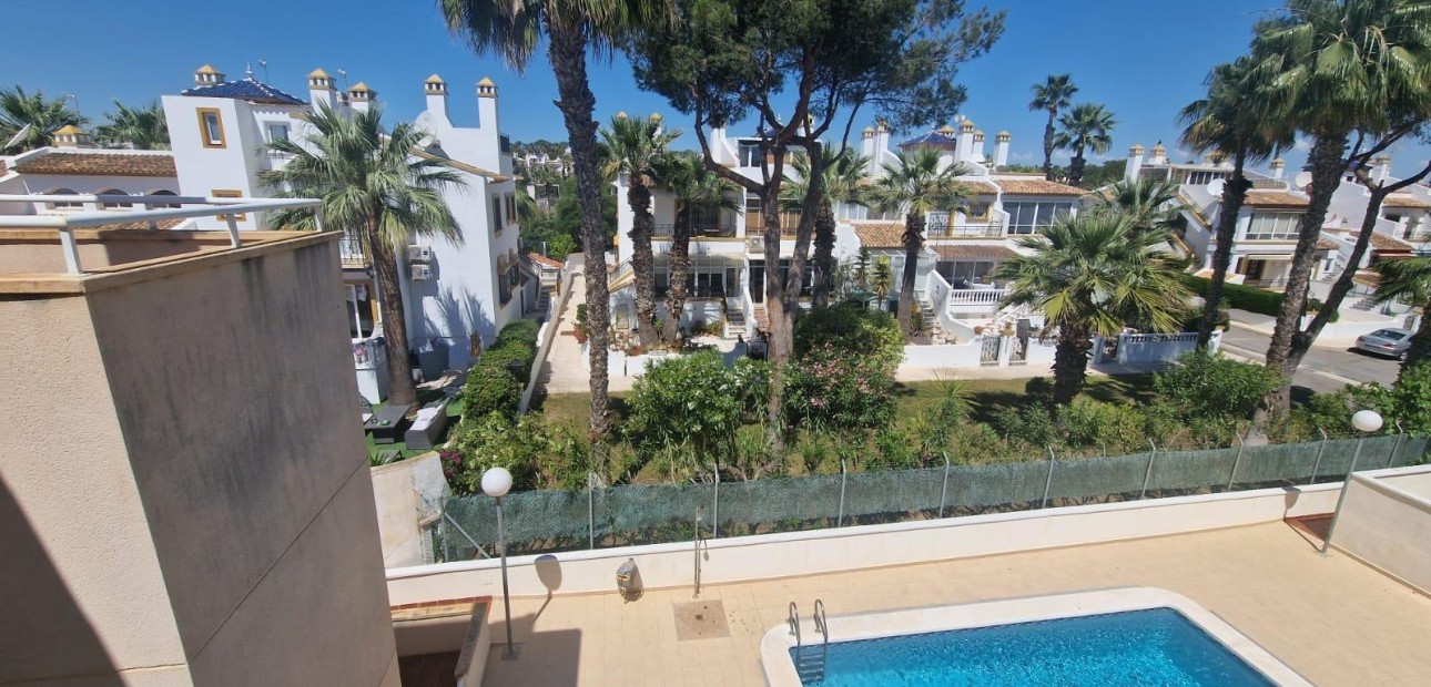 Herverkoop - Triplex -
Orihuela Costa - Los Dolses