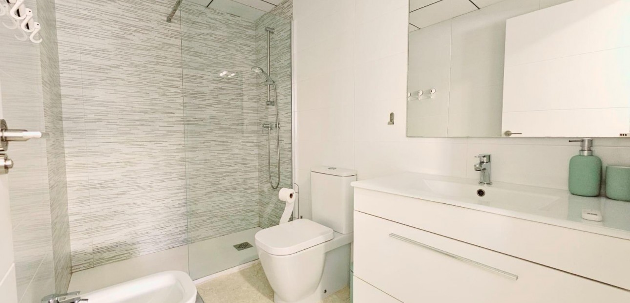 Sale - Apartment / flat -
Torrevieja - Los balcones