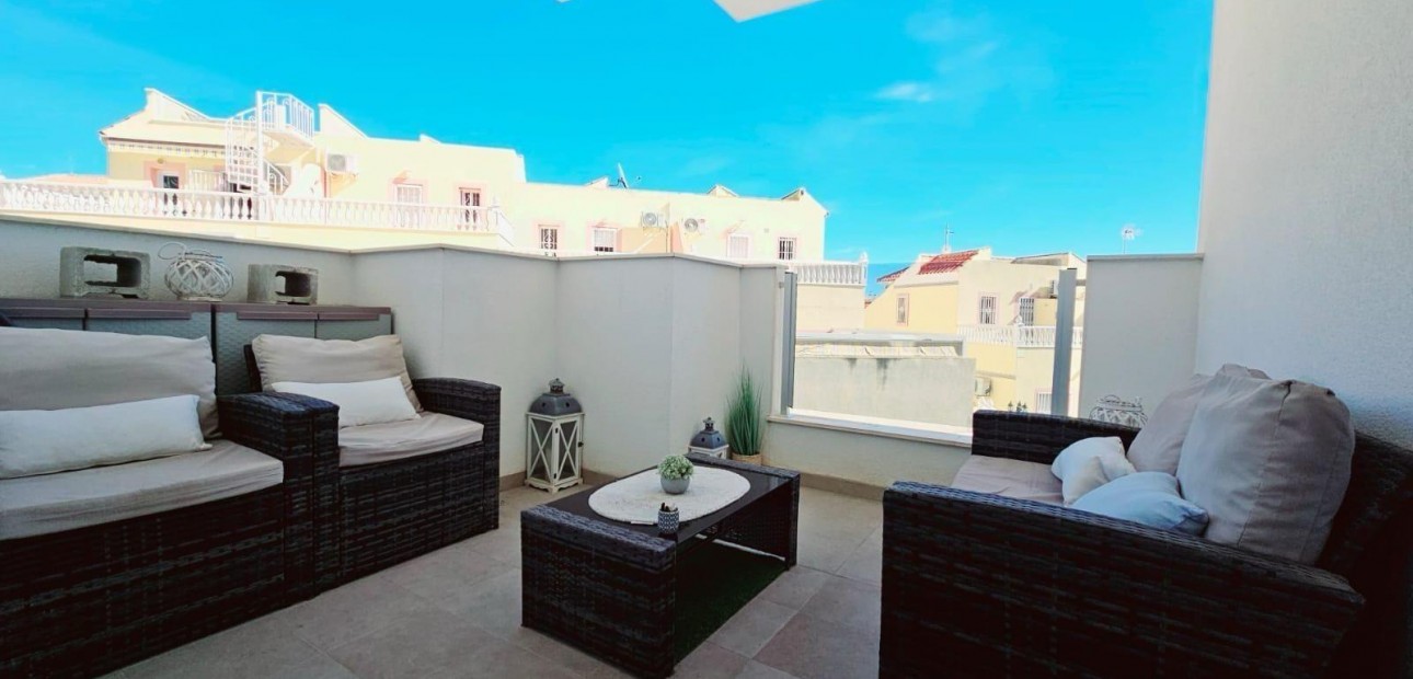 Sale - Apartment / flat -
Torrevieja - Los balcones