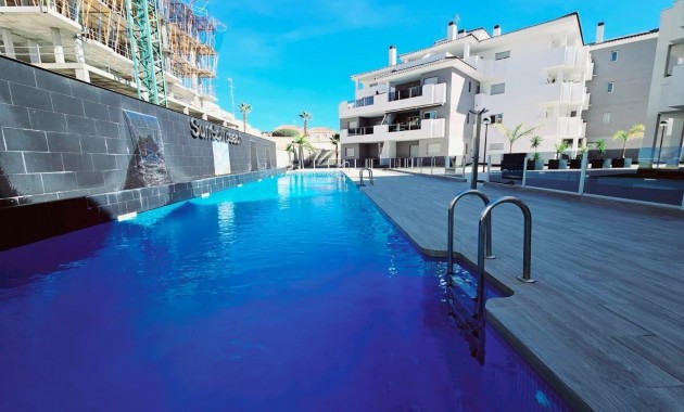 Sale - Apartment / flat -
Torrevieja - Los balcones