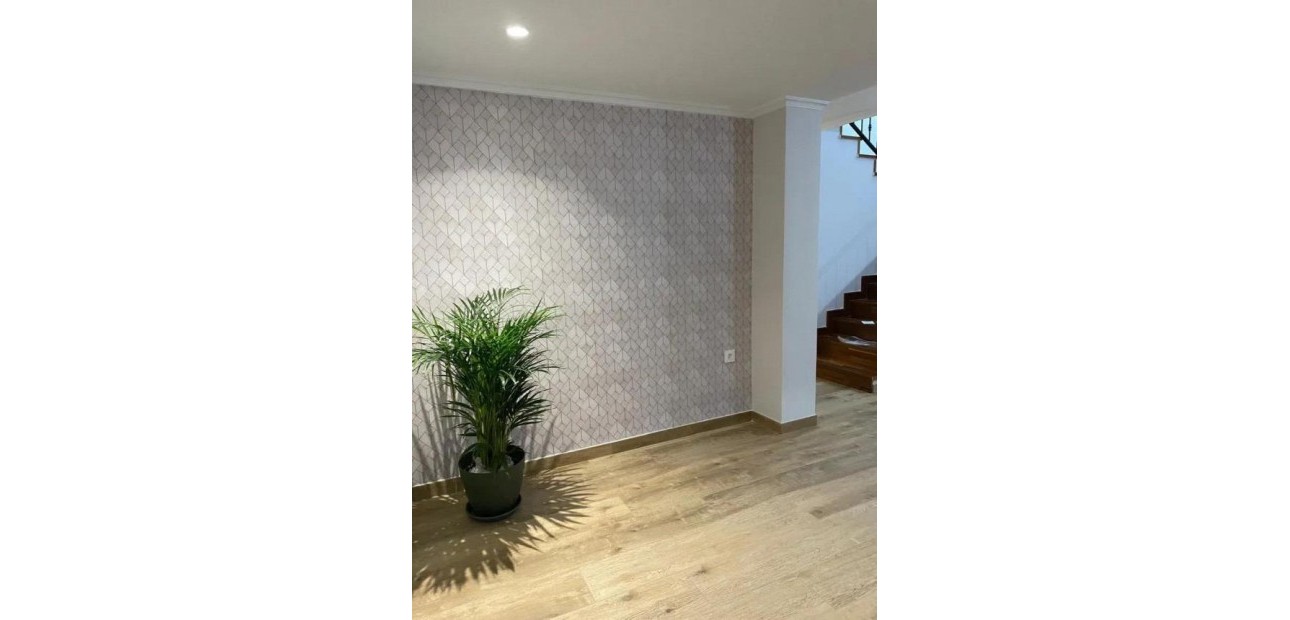 Herverkoop - Villa -
Dolores - Comunidad valenciana
