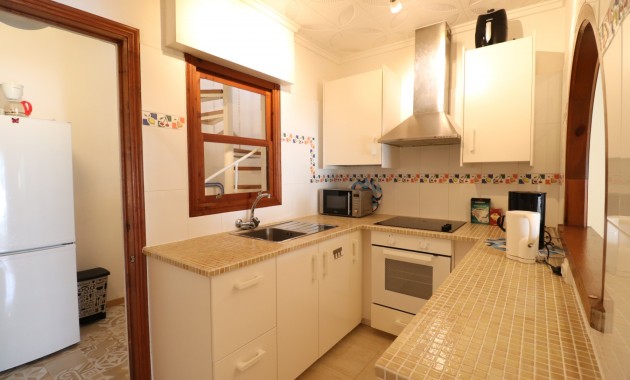 Herverkoop - Herenhuis -
Torrevieja - El Chaparral