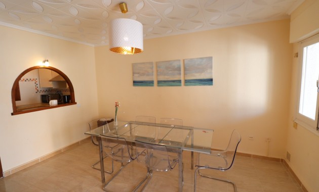 Herverkoop - Herenhuis -
Torrevieja - El Chaparral