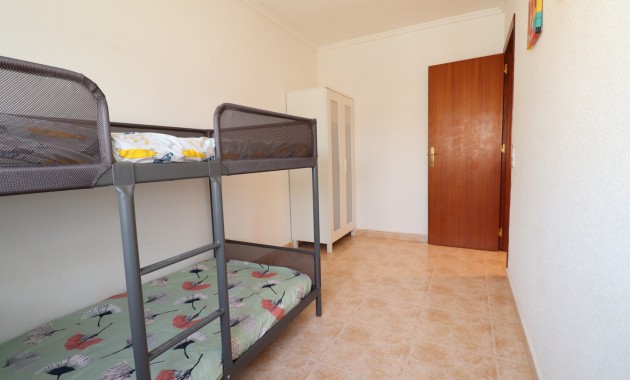 Herverkoop - Herenhuis -
Torrevieja - El Chaparral