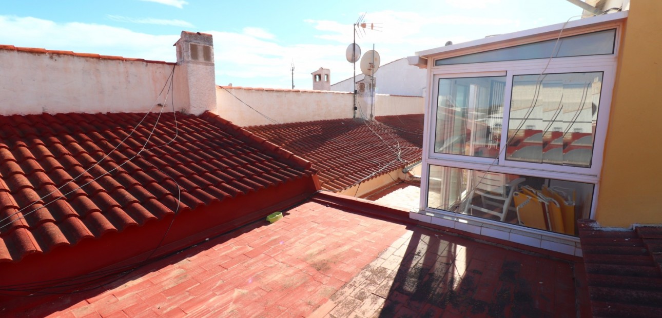 Herverkoop - Herenhuis -
Torrevieja - El Chaparral