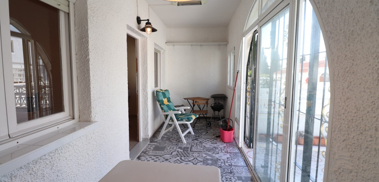 Herverkoop - Herenhuis -
Torrevieja - El Chaparral
