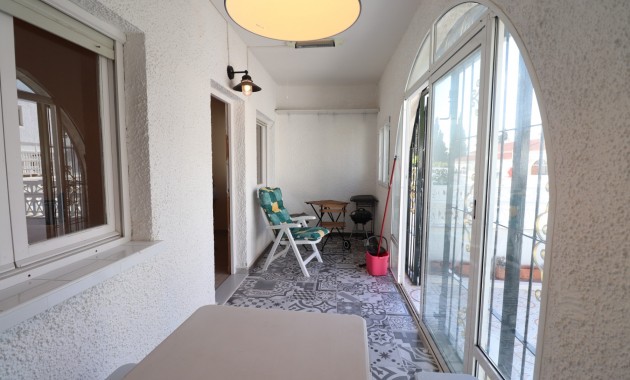 Herverkoop - Herenhuis -
Torrevieja - El Chaparral