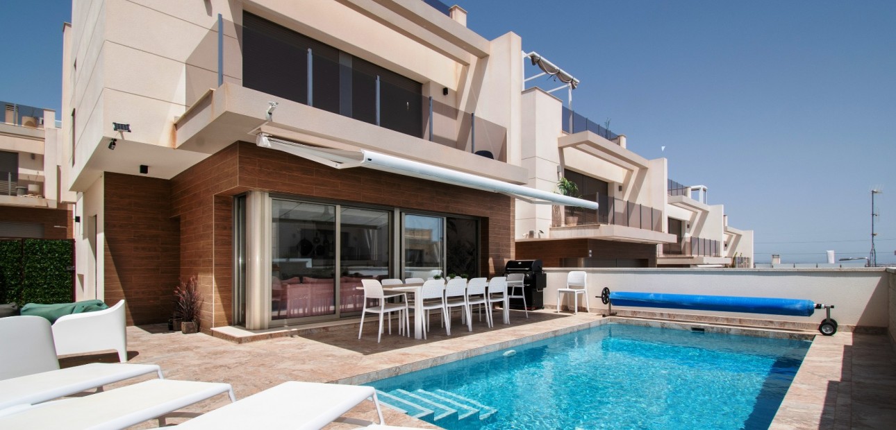 Venta - Detached Villa -
Orihuela Costa - Villamartin