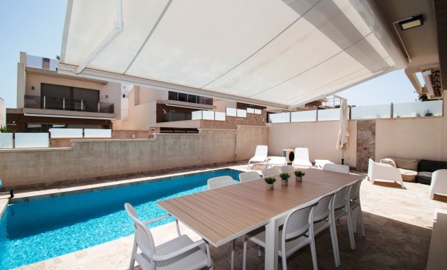 Venta - Detached Villa -
Orihuela Costa - Villamartin