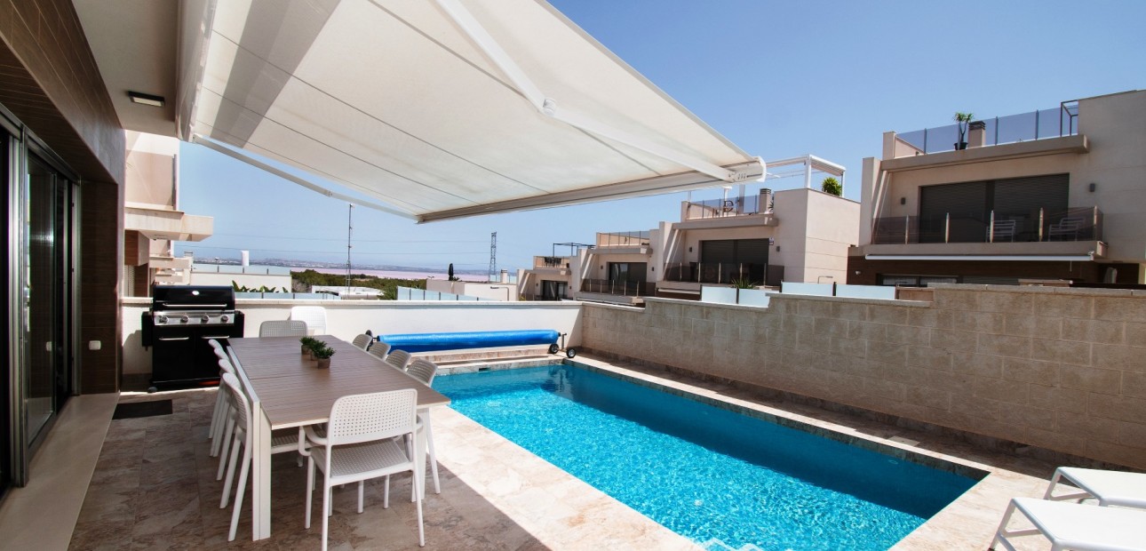 Venta - Detached Villa -
Orihuela Costa - Villamartin