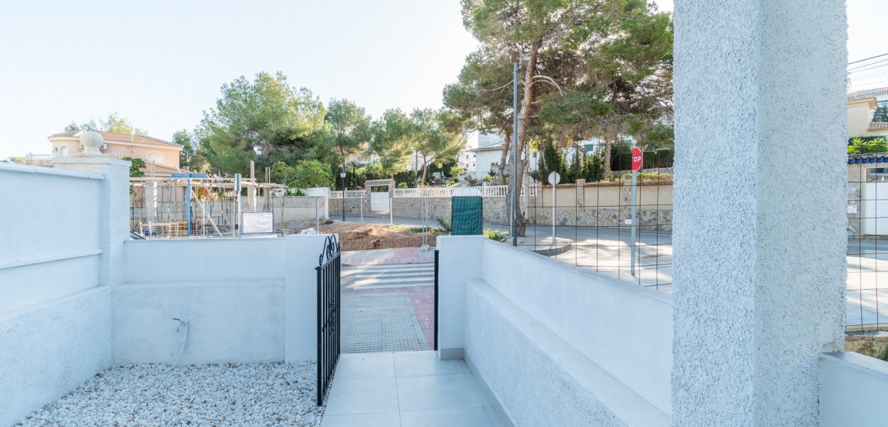 Venta - Bungalow -
Orihuela Costa - Las Filipinas