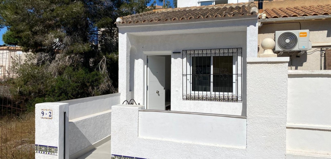 Venta - Bungalow -
Orihuela Costa - Las Filipinas