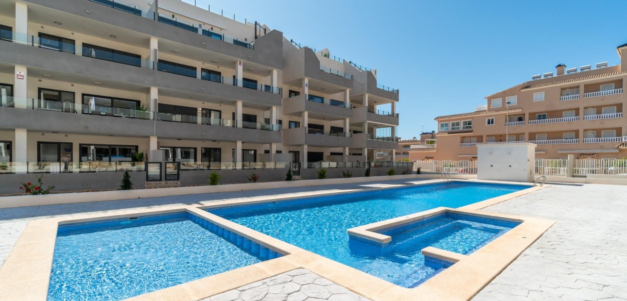 Sale - Ground Floor -
Orihuela Costa - Villamartin