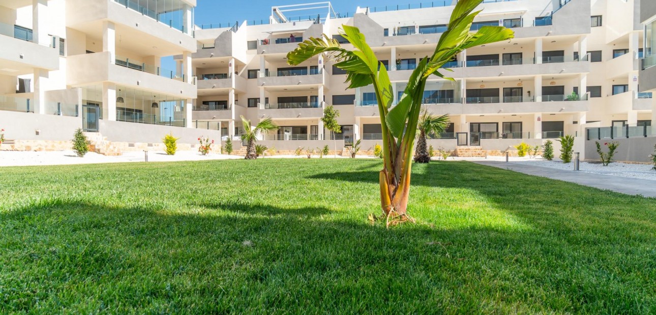 Sale - Ground Floor -
Orihuela Costa - Villamartin