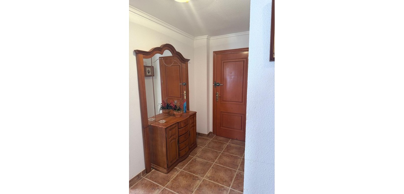 Venta - Apartamento / piso -
Torrevieja - Acequion
