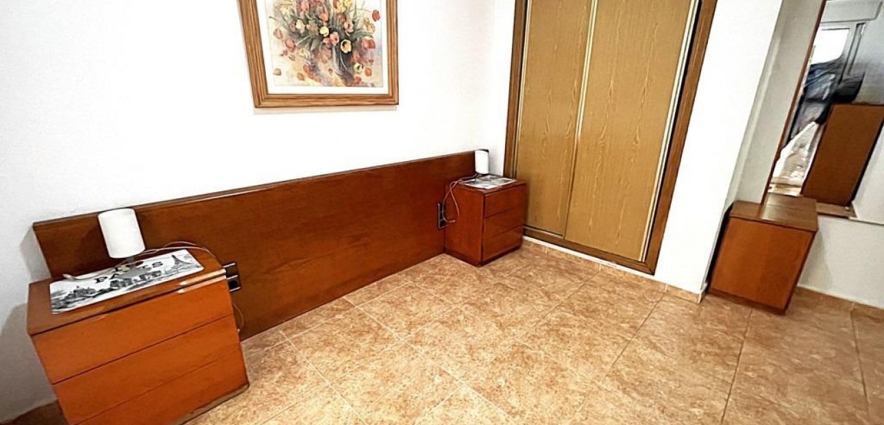 Herverkoop - Appartement / flat -
Torrevieja - Estacion de autobuses