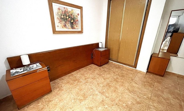 Herverkoop - Appartement / flat -
Torrevieja - Estacion de autobuses