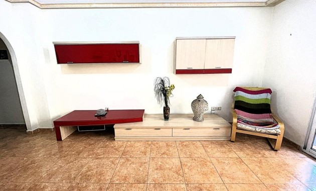 Herverkoop - Appartement / flat -
Torrevieja - Estacion de autobuses