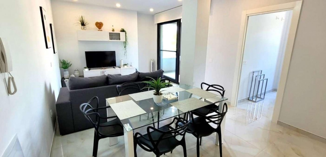 Venta - Apartamento / piso -
Orihuela Costa - La Florida