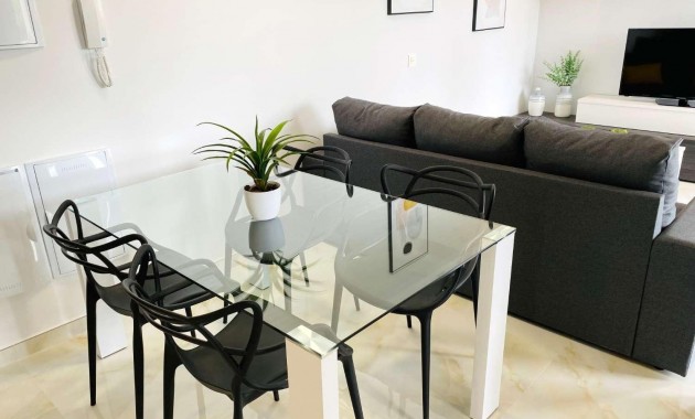 Venta - Apartamento / piso -
Orihuela Costa - La Florida